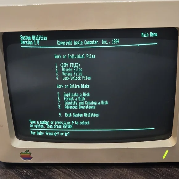 Apple iic Computer Monitor (Model A2M4090) - Picture 9 of 9